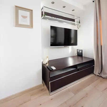 Park Grabiszynski Standard Apartment